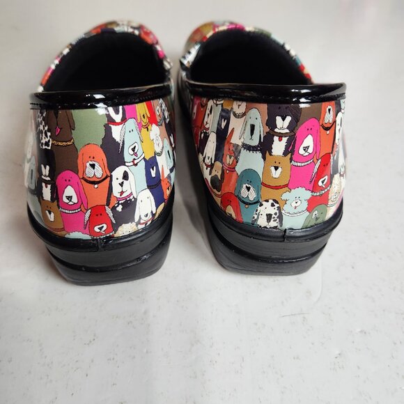 Easy Works by Easy Street Laurie Women's Size 10W Dog Print Slip-On Clogs - Picture 3 of 9